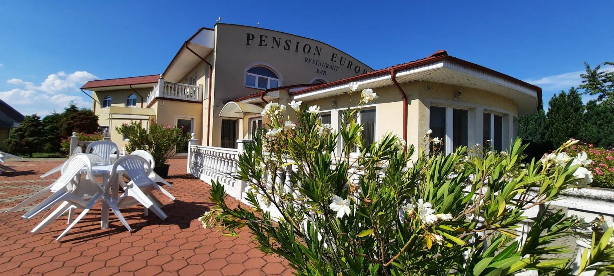 Penzion Europa Diakovce Hotel Exterior photo